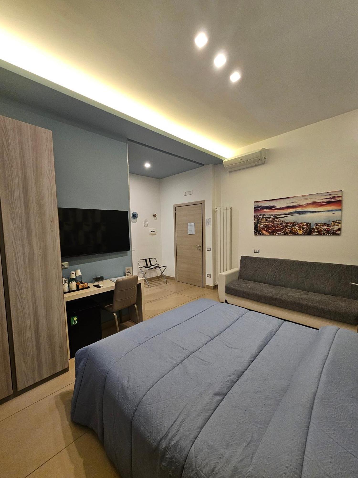 Wanda Napoli